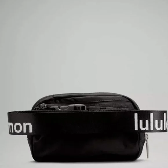 NEW lululemon athletics Belt Bag 1L Crossover Slingbag Purse Black White Logo - Picture 4 of 8